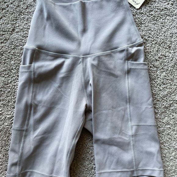 NWT Free People Movement Epic Bike Shorts, Grey Smoke, Size XS - Picture 3 of 8